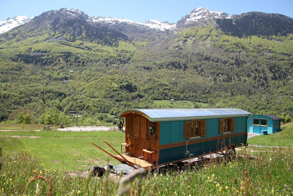 Roulottes Montagne Pyrenees Hotel Luz-Saint-Sauveur Exterior foto
